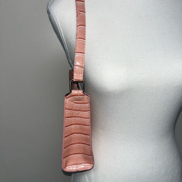 Purse, pink(peach) unbranded. 9.5”x6”x2” D. Open interior. No flaws. Strap 17” - Picture 8 of 15